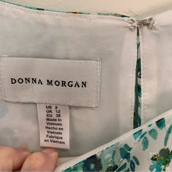 Donna Morgan flirty feminine drop waist sundress. Size 8 - Picture 3 of 10